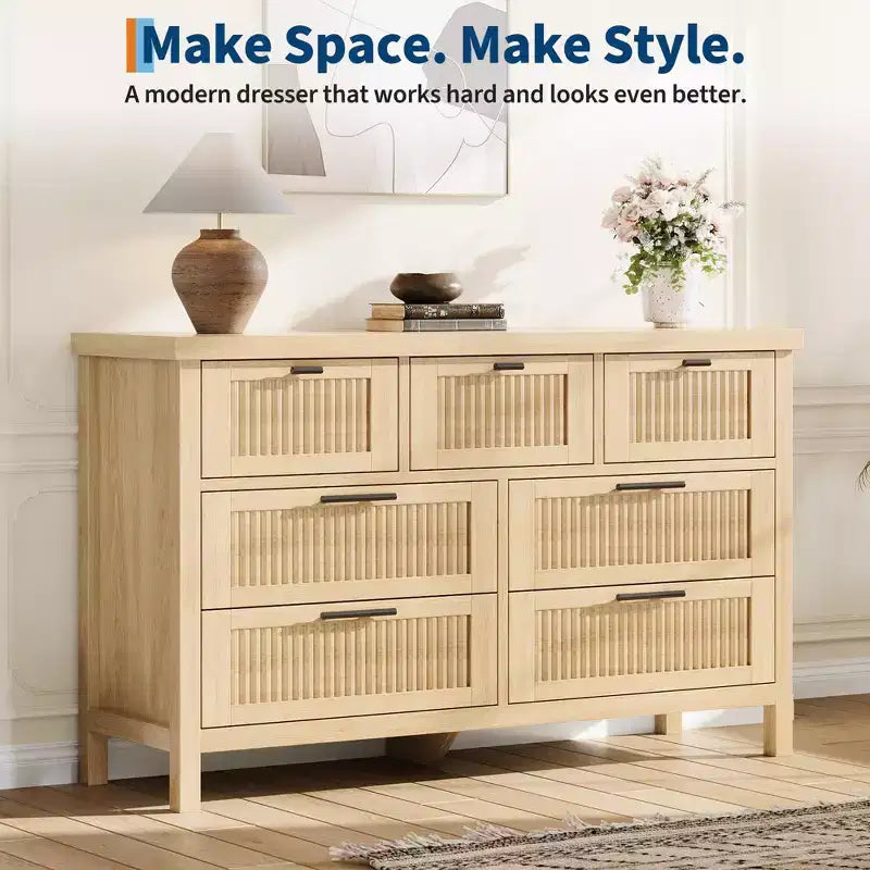 Commode à 7 tiroirs avec façades texturées ; Meuble TV pour téléviseurs ; Coffre de rangement