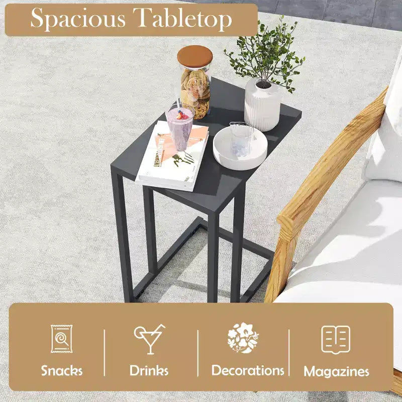 Table d'appoint en forme de C avec structure en métal pour canapé
