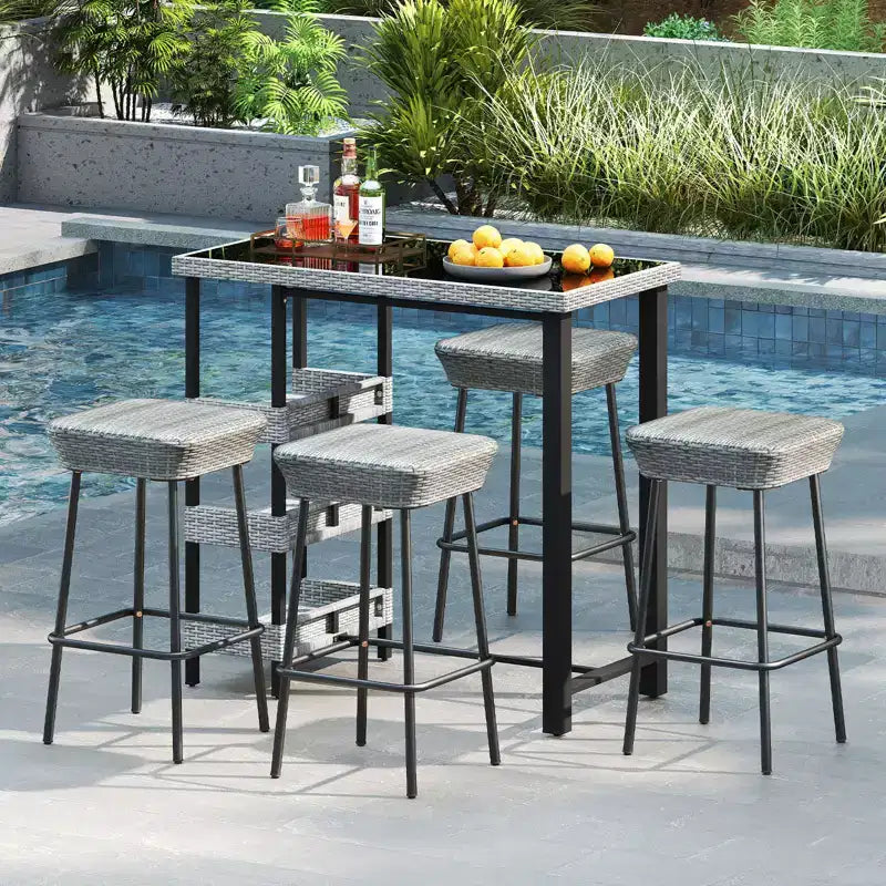 Tabourets hauts en métal avec assise en rotin et repose-pieds