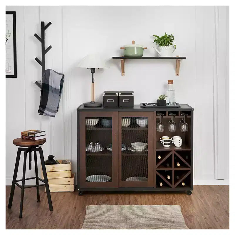 Buffet coulissant d'inspiration industrielle